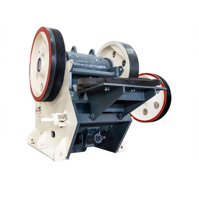 Мобильная маленькая дробилка челюстей 100 200 Tph с 600 мм размер кормления